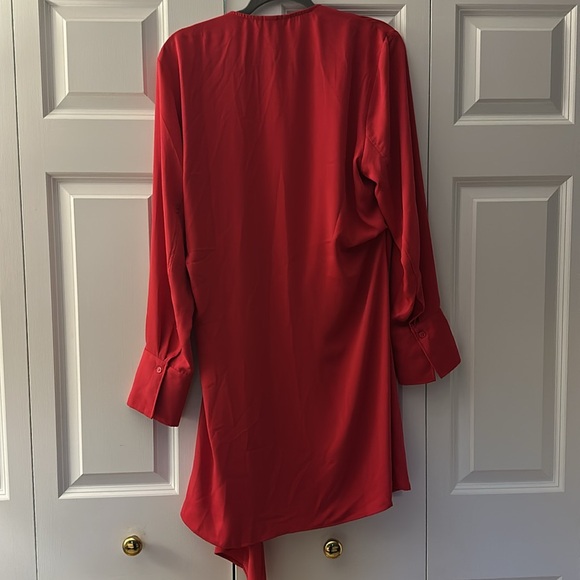 Elegant Red Wrap Dress - Picture 2 of 2